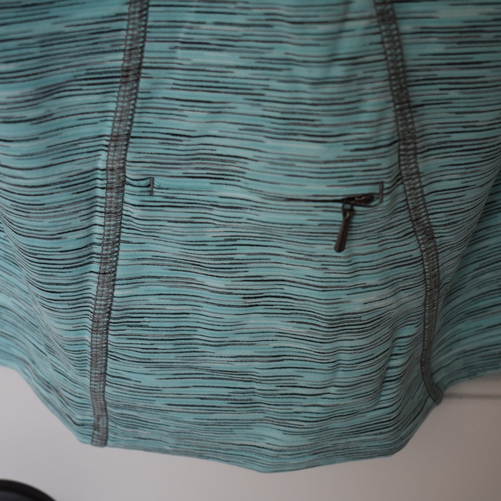 LUCY Activewear Tank Top SMALL - Picture 6 of 7